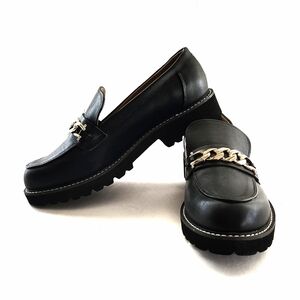 NWOT BCBGeneration Women’s Mackie Loafer Black with Gold Chain, 9